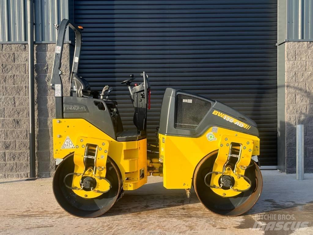 Bomag BW 138 AD مداحل ثنائية الاسطوانة