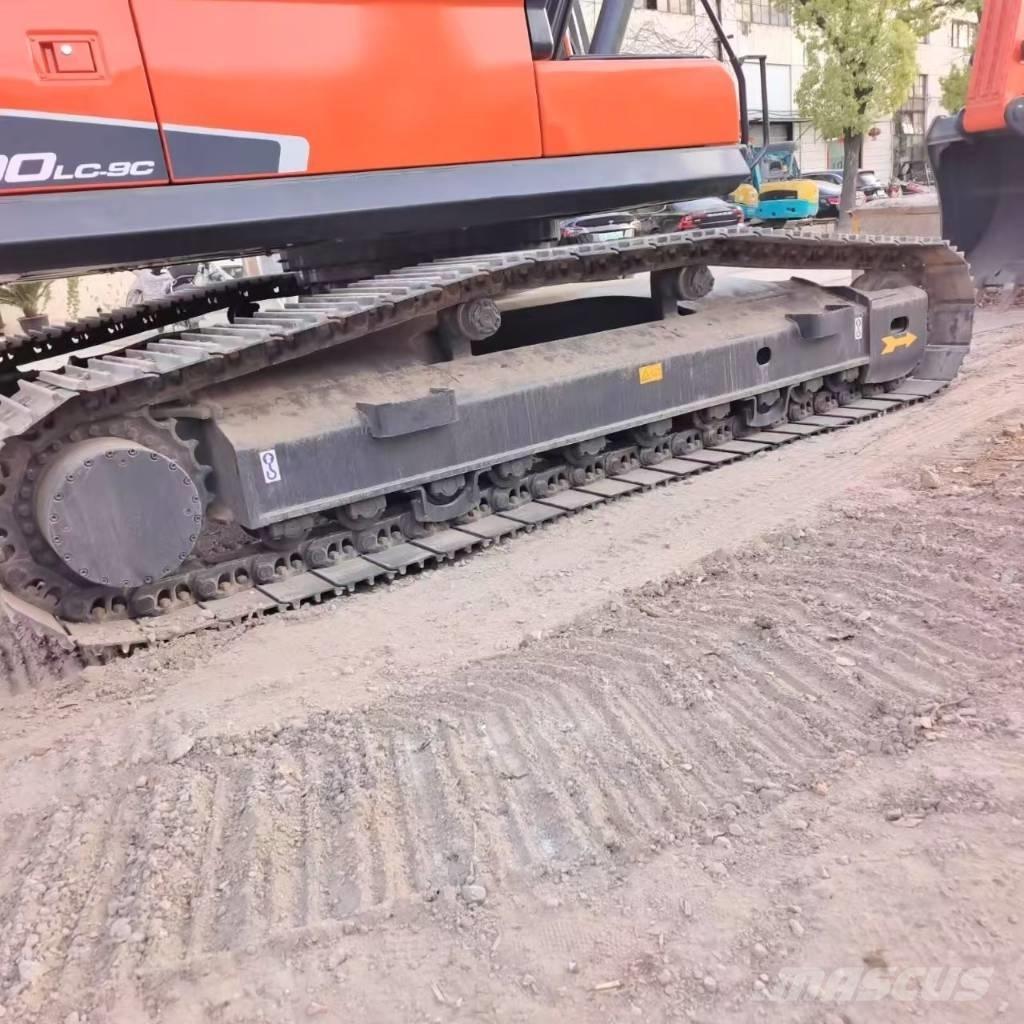 Doosan DX 300 حفارات زحافة