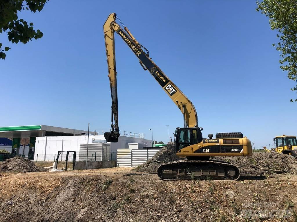 CAT 330 D L حفارات طويلة الذراع