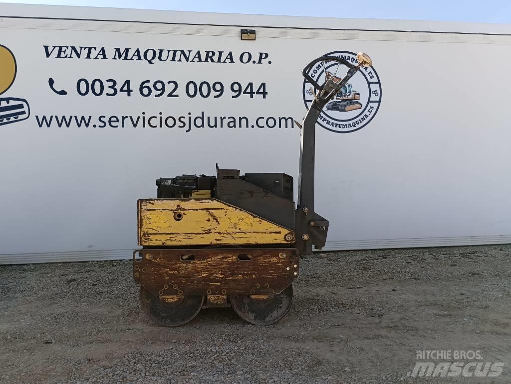Bomag BW 65 H مداحل ثنائية الاسطوانة
