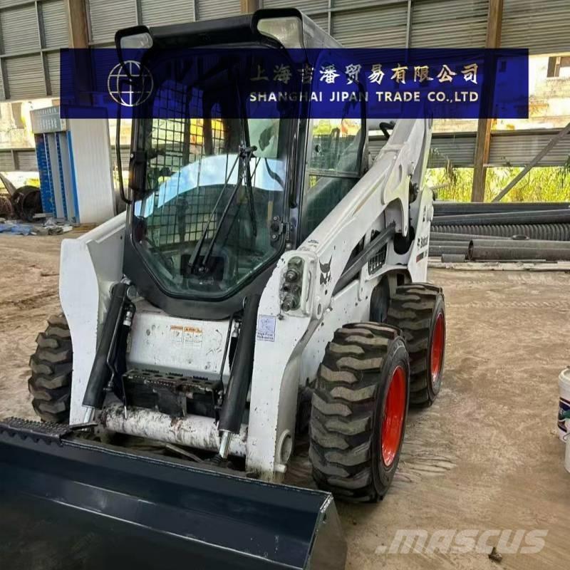 Bobcat S 770 لوادر انزلاقية التوجيه
