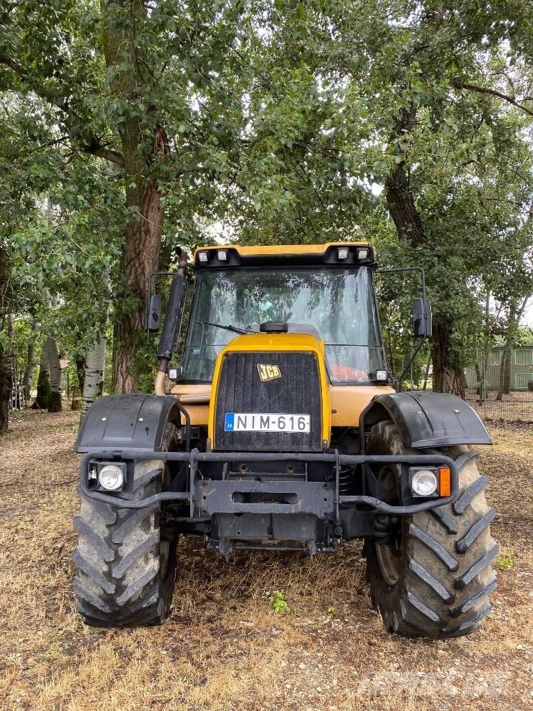JCB Fastrac 3185 الجرارات