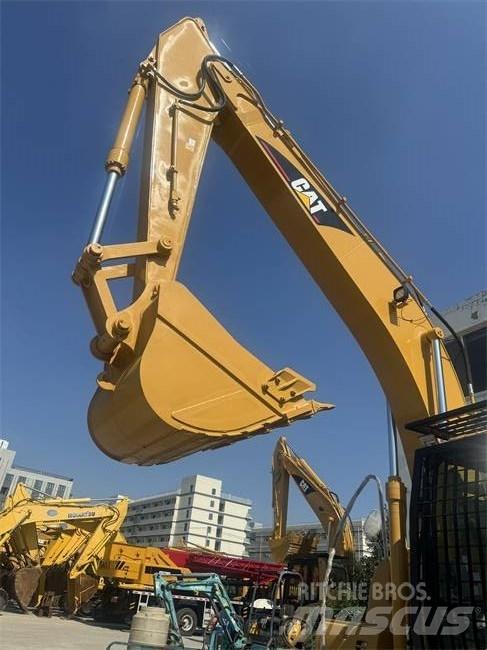 CAT 320 C L حفارات زحافة
