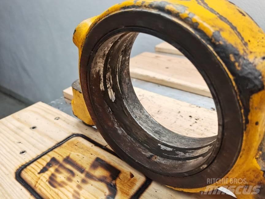 JCB 530-70 {axle محور العجلة