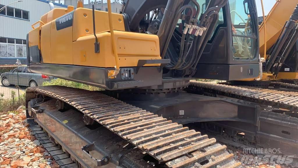 Volvo EC 480 D حفارات زحافة