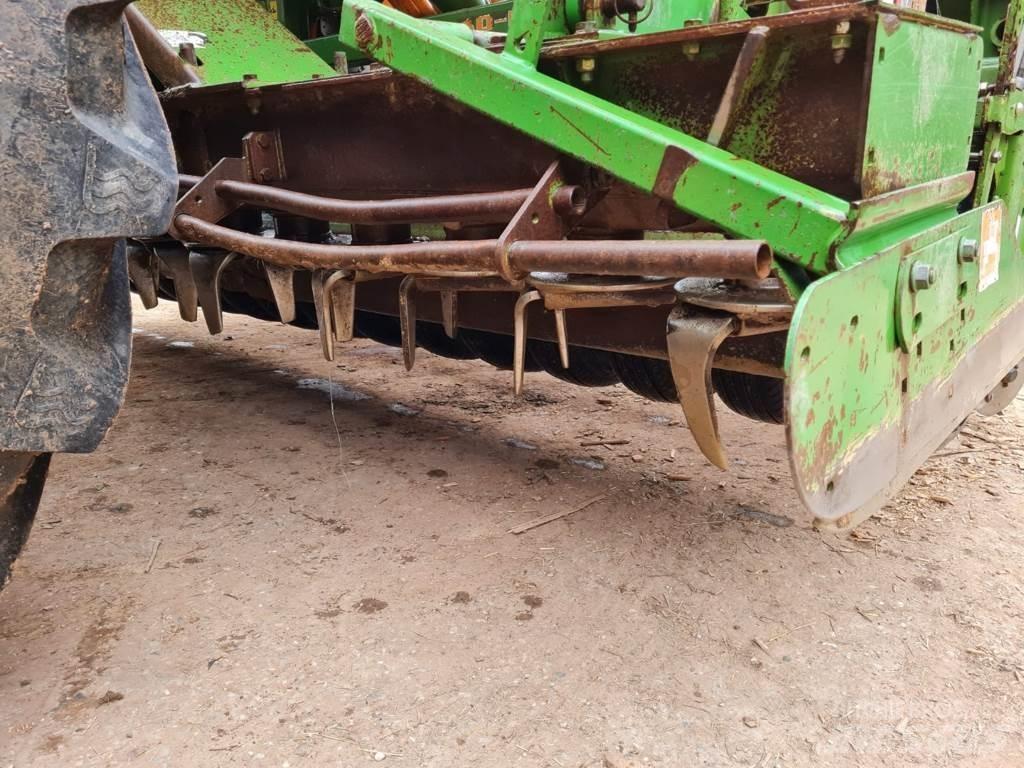 Amazone AD P 402 مثاقيب