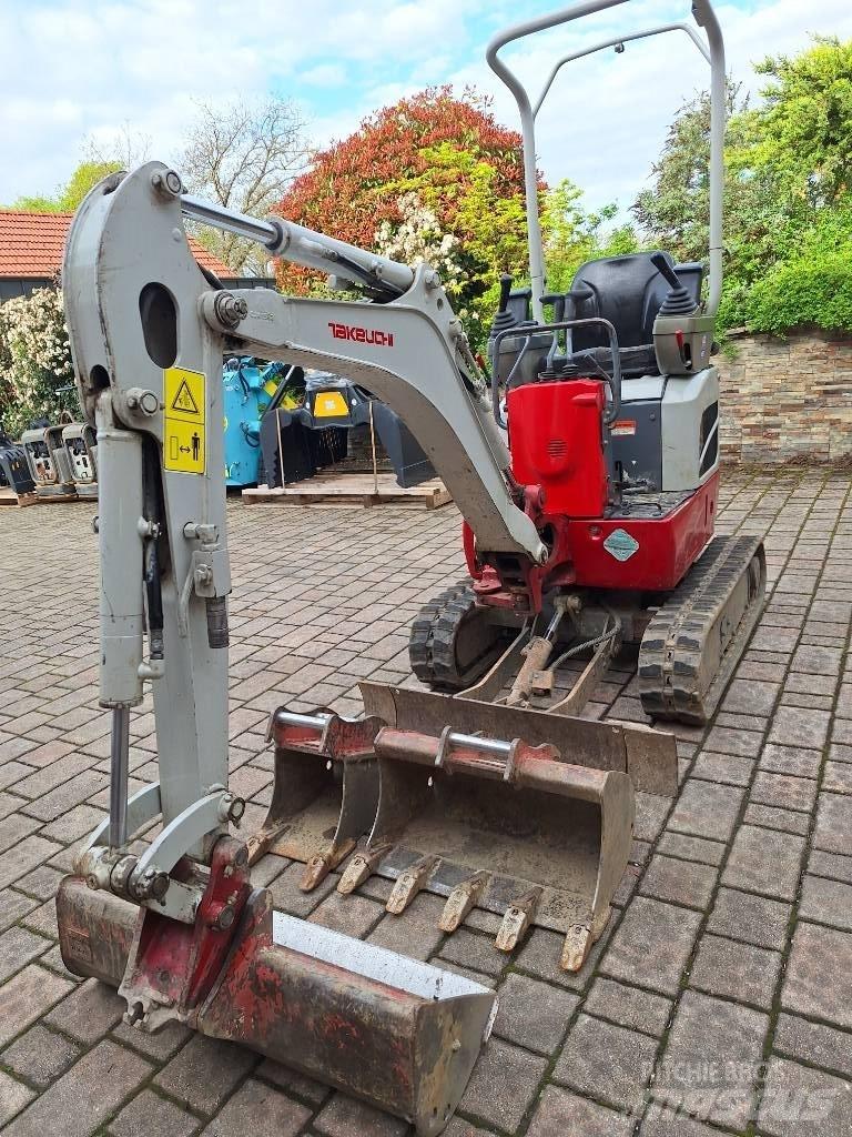 Takeuchi TB 210 R حفارات صغيرة أقل من 7 طن (حفارات صغيرة)