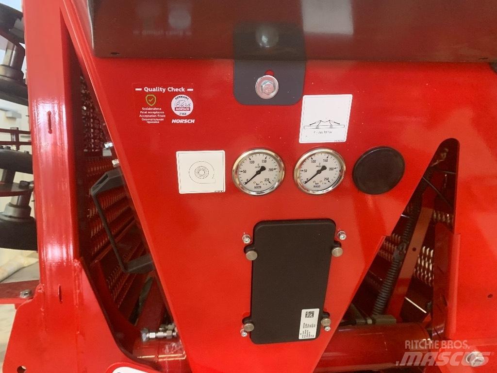 Horsch Pronto 6 DC مثاقيب مدمجة