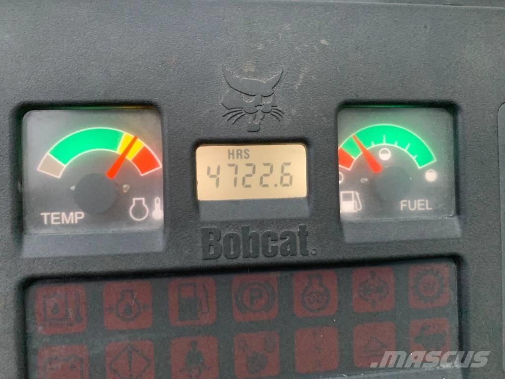 Bobcat T 2250 معدات مناولة لأغراض الزراعة