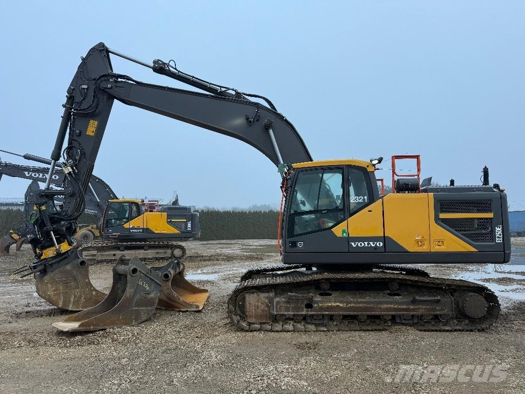 Volvo EC 250 EL حفارات زحافة