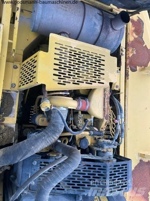 Komatsu PC 290 NLC-6 حفارات زحافة