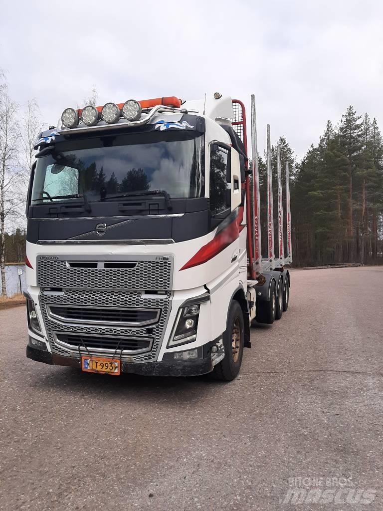 Volvo FH 13 شاحنات أشجار
