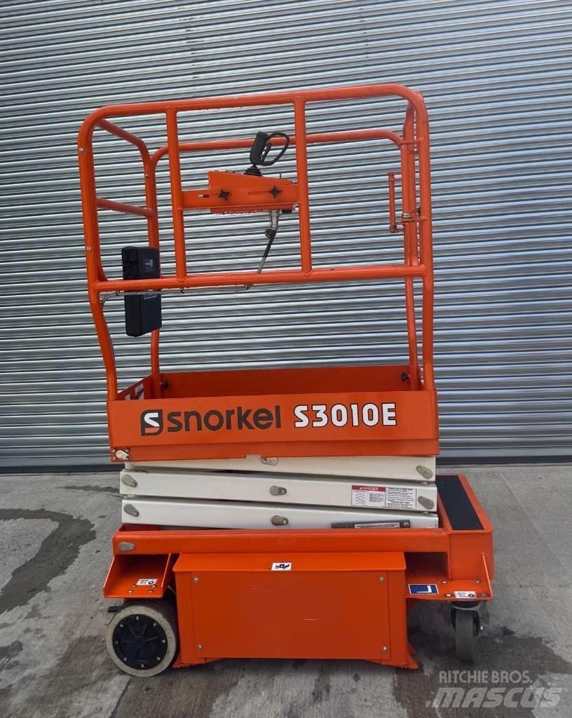 Snorkel S3010E رافعات مقصية الشكل