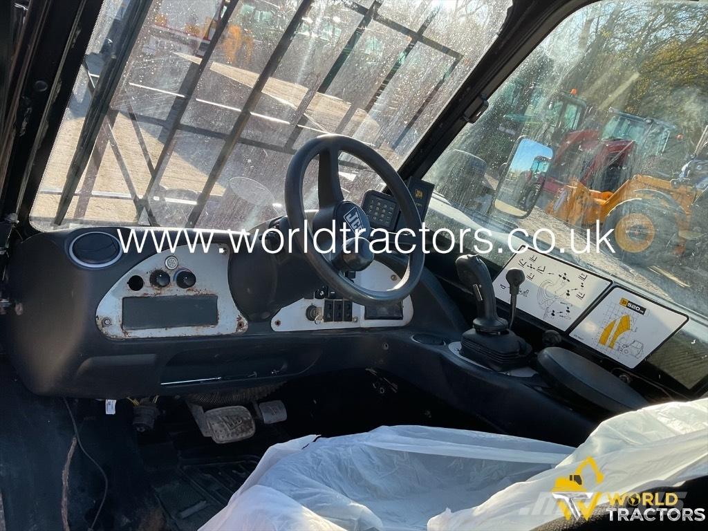 JCB 520-40 معدات مناولة لأغراض الزراعة