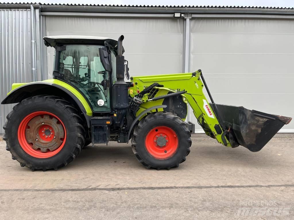 CLAAS Arion 530 CIS الجرارات