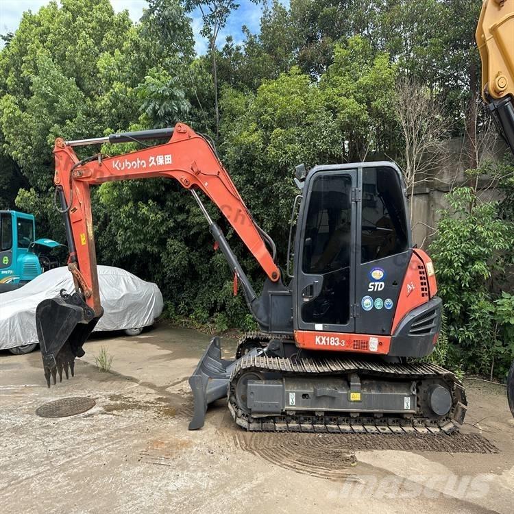 Kubota 183-3 حفارات زحافة