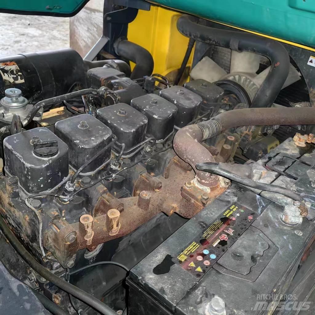 Komatsu FD 50-6 شاحنات الديزل
