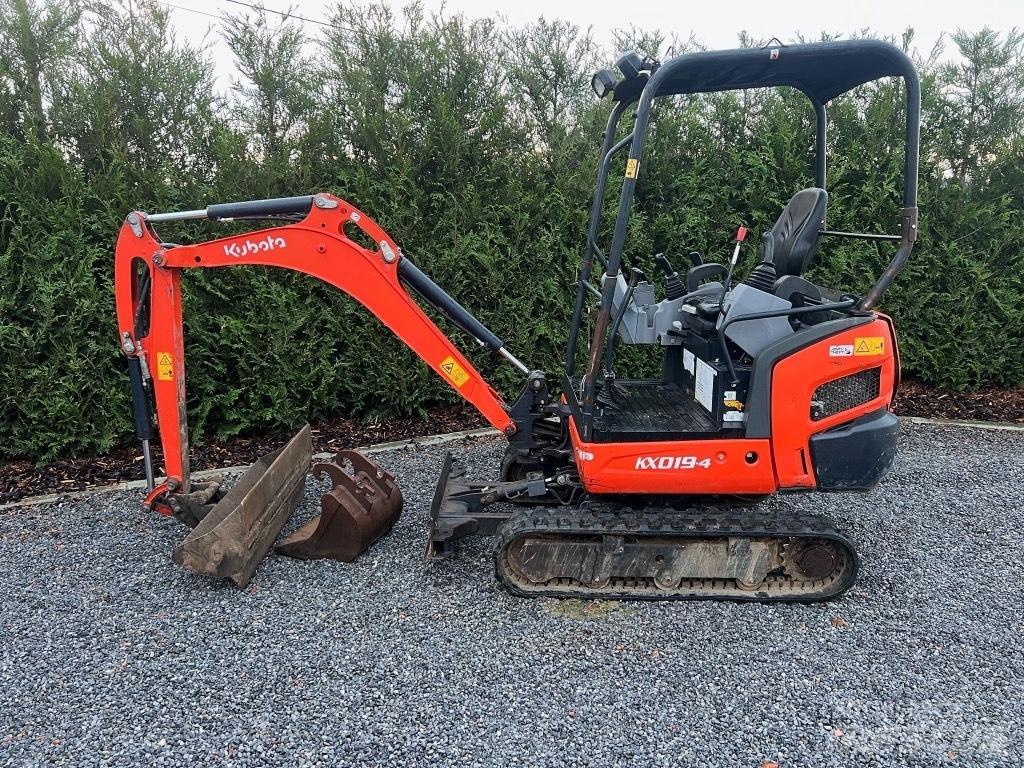 Kubota KX 019-4 حفارات صغيرة أقل من 7 طن (حفارات صغيرة)