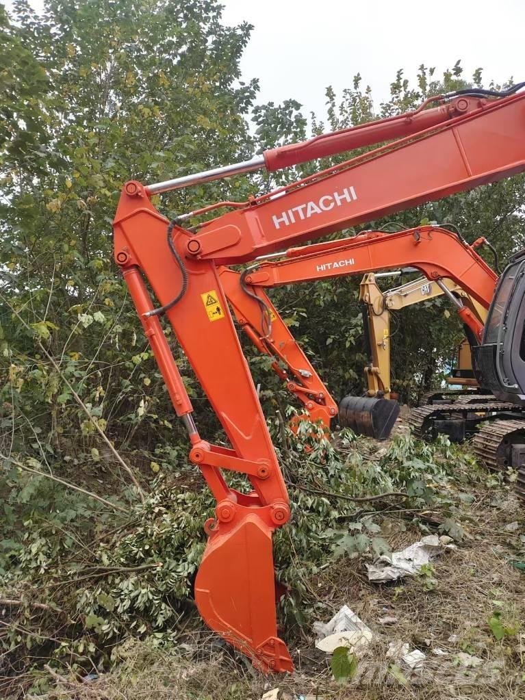 Hitachi ZX 70 حفارات وسط 7 طن - 12 طن