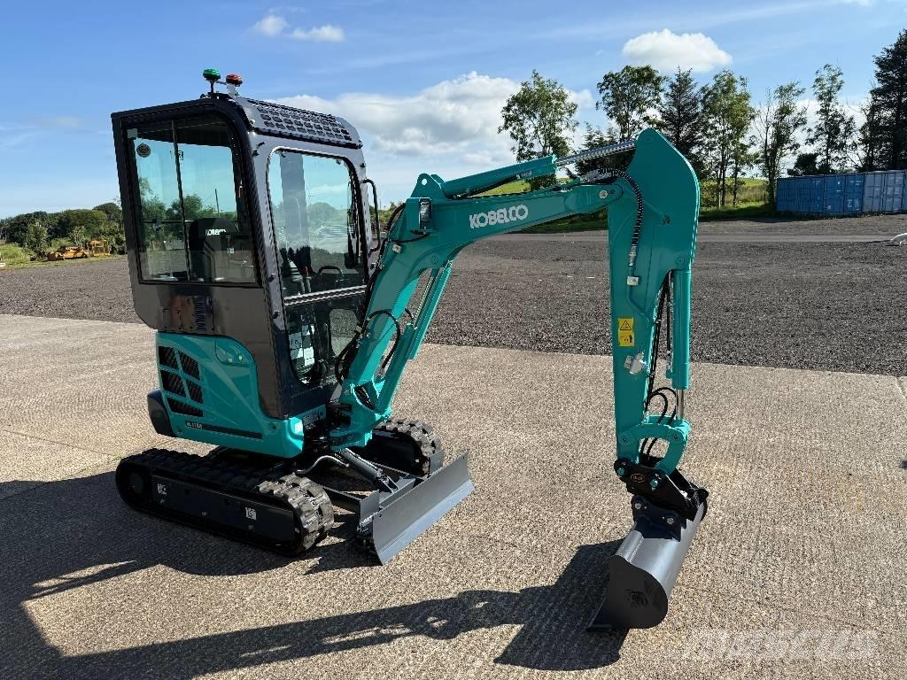 Kobelco SK 17 SR-3 حفارات صغيرة أقل من 7 طن (حفارات صغيرة)