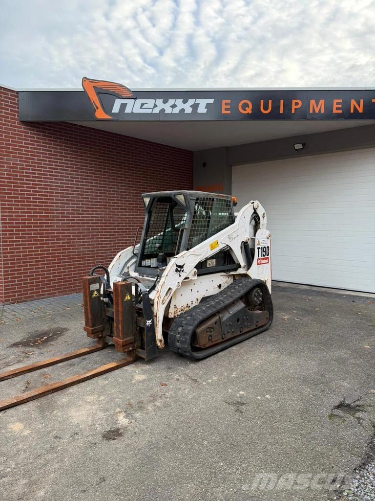 Bobcat T190 لوادر انزلاقية التوجيه