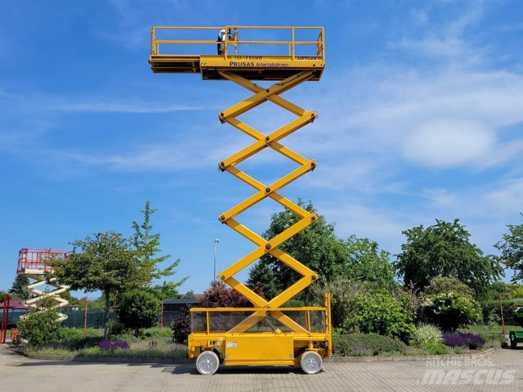 Liftlux S 153-12 E رافعات مقصية الشكل