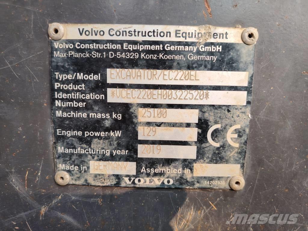 Volvo EC 220 E حفارات زحافة