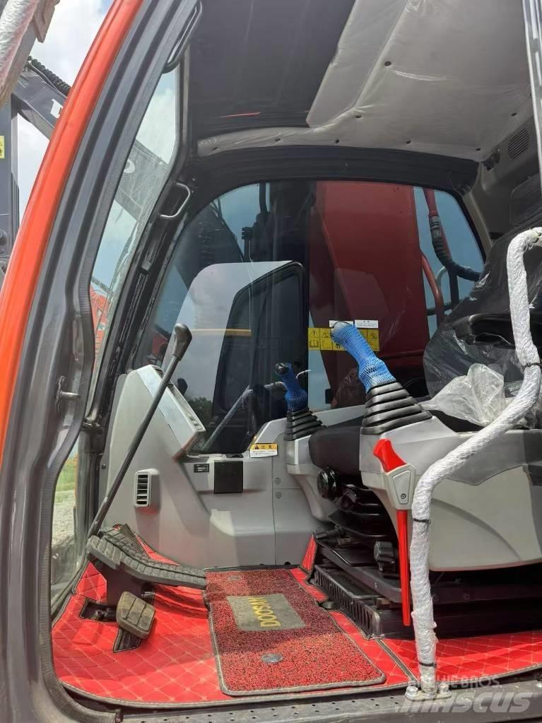 Doosan DX300-9C حفارات زحافة