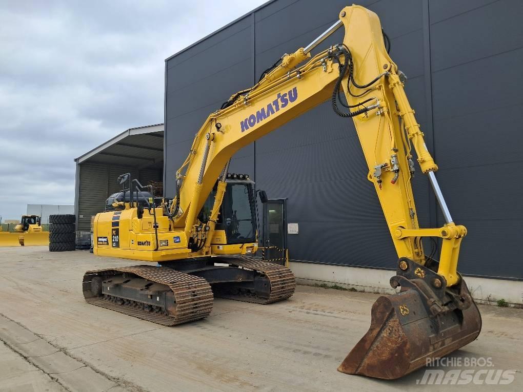 Komatsu PC210LCI-11 حفارات زحافة