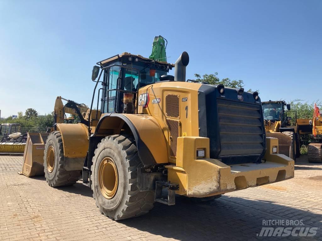 CAT 972 M لوادر بعجل