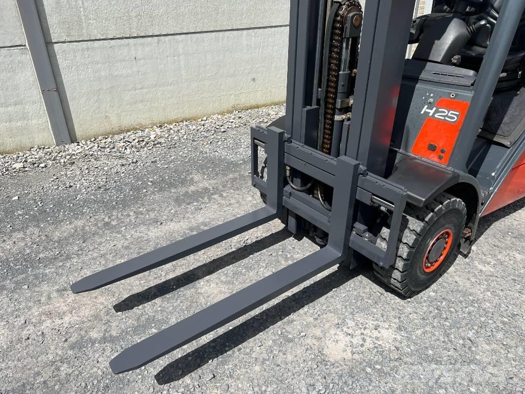 Linde H25D-01 شاحنات الديزل