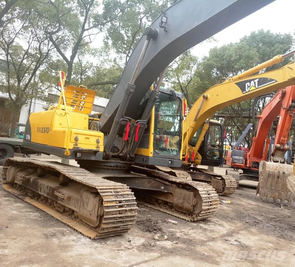 Volvo EC 140 DL حفارات زحافة