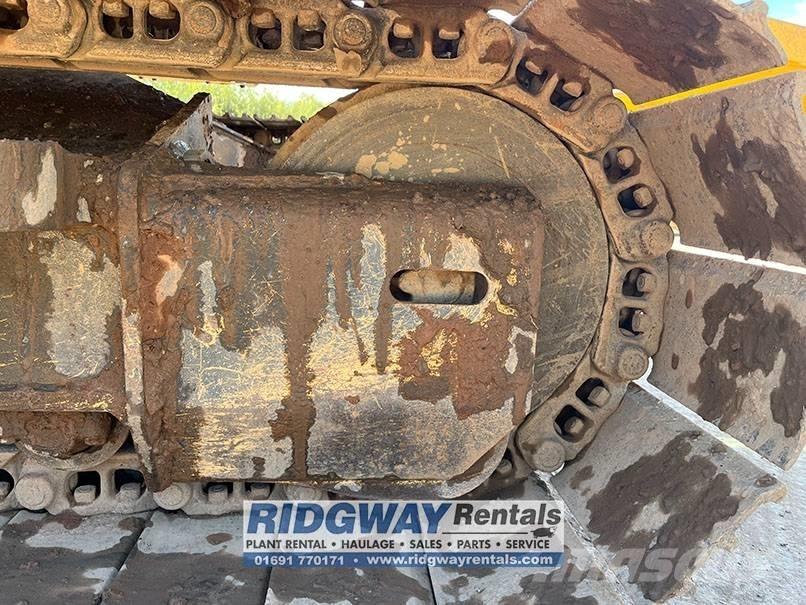 Komatsu PC 138 US-11 حفارات زحافة