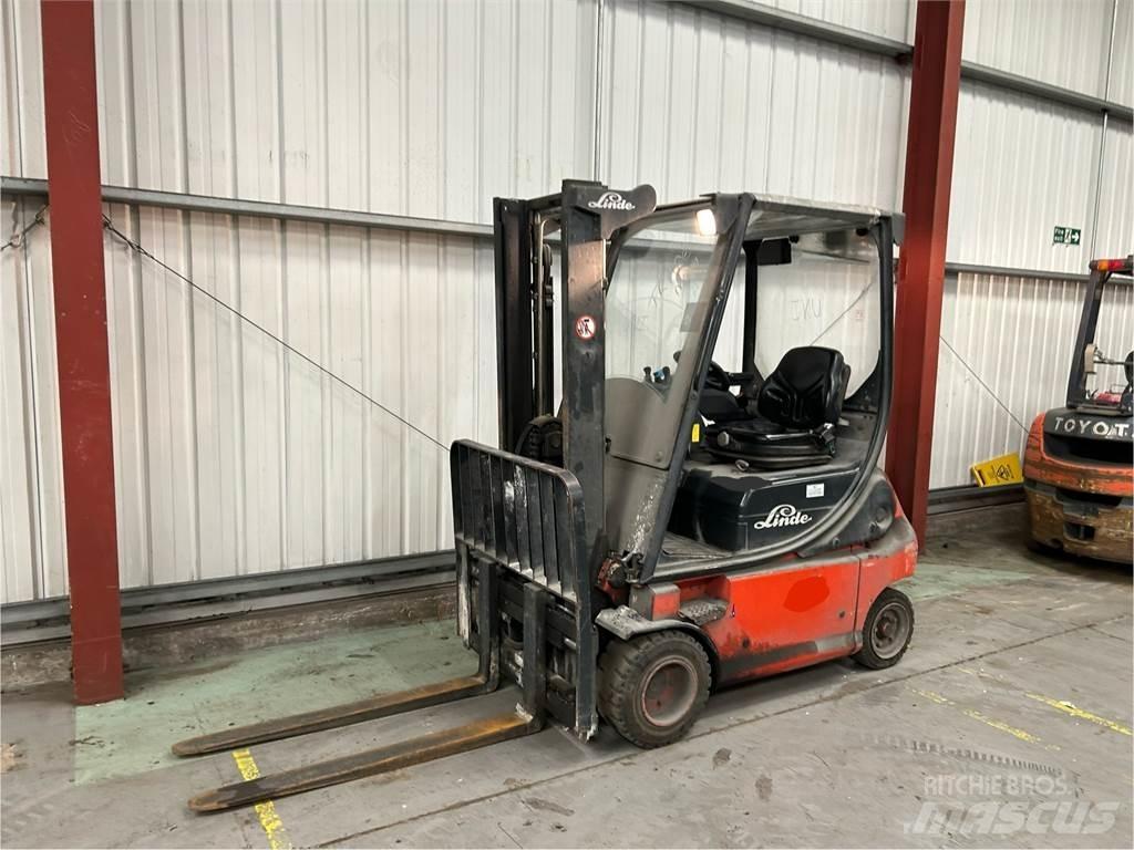 Linde E18P-02 شاحنات ذات رافعات شوكية تعمل بالكهرباء