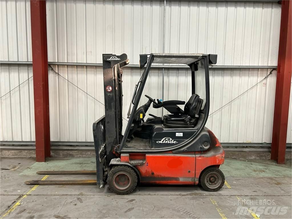 Linde E18P-02 شاحنات ذات رافعات شوكية تعمل بالكهرباء