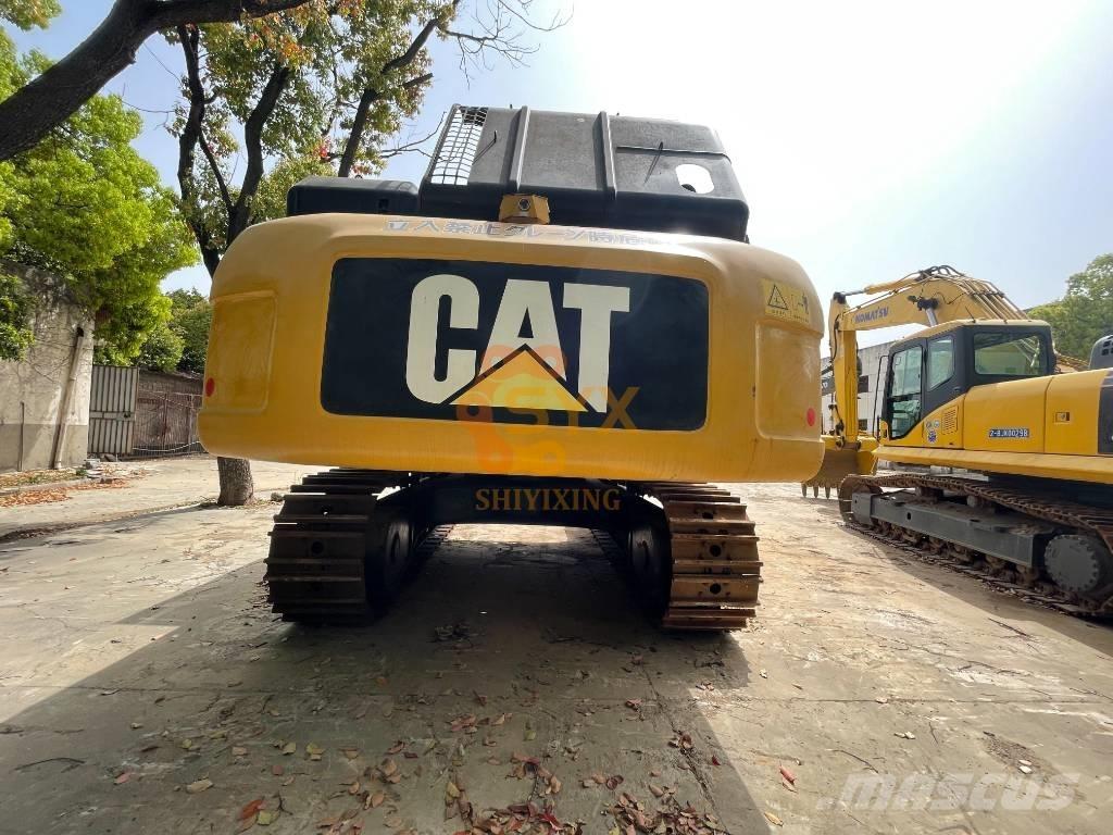 CAT 336 D2 حفارات زحافة