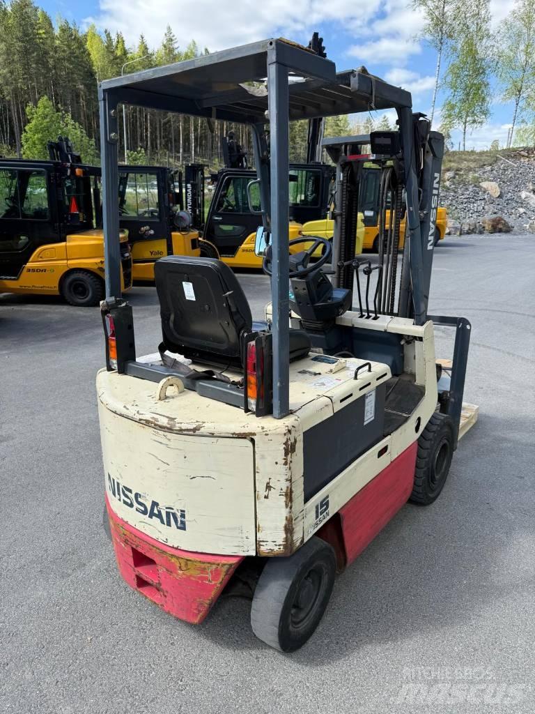 Nissan FP01 L 15 U شاحنات ذات رافعات شوكية تعمل بالكهرباء