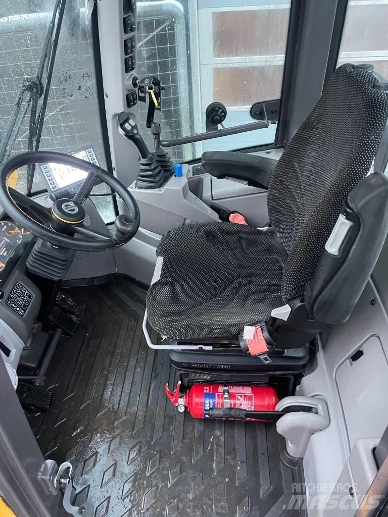 Volvo L45H 30 km/t لوادر بعجل