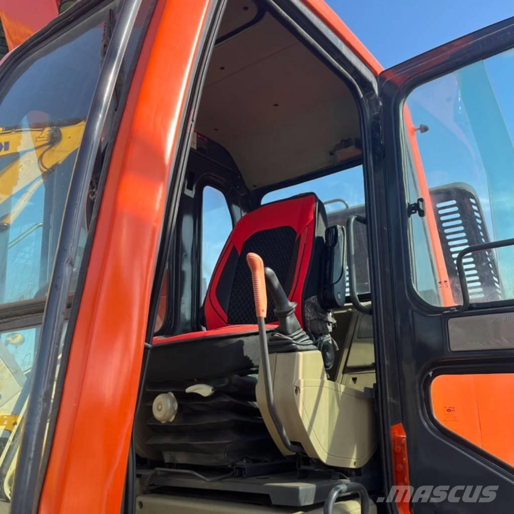 Doosan DX 300 حفارات زحافة