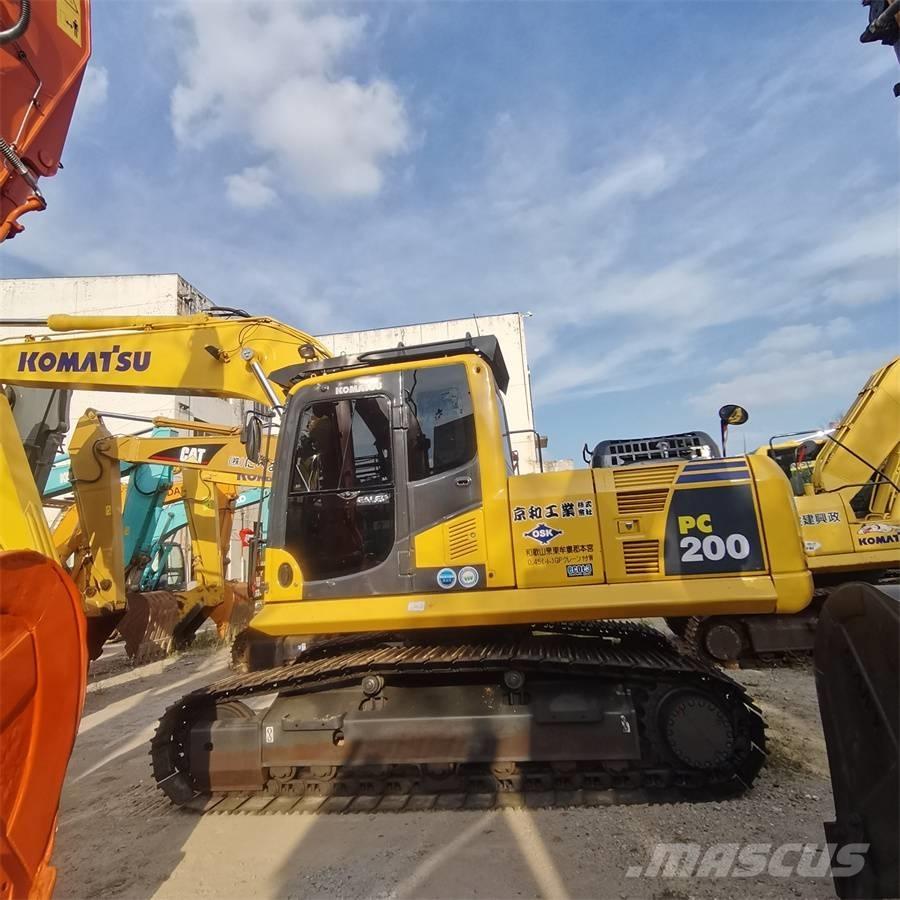 Komatsu pc200-8 حفارات زحافة