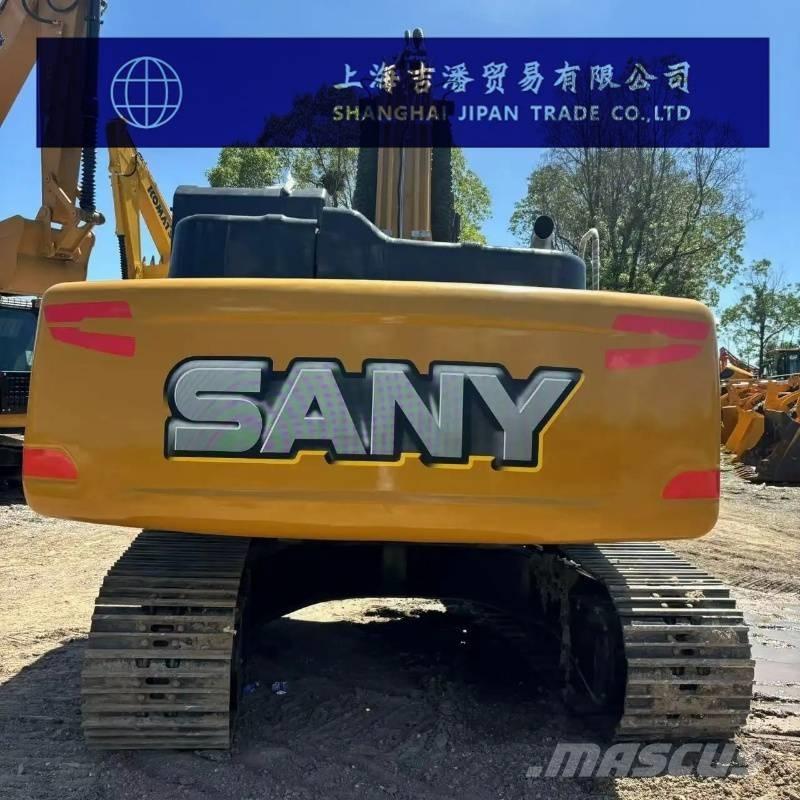 Sany SY 215 C حفارات زحافة