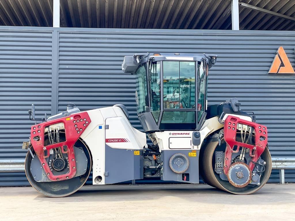 Dynapac CO4200 VI مداحل ثنائية الاسطوانة