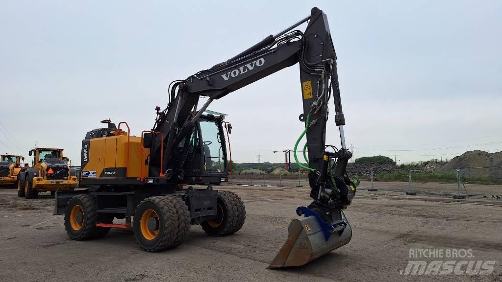 Volvo EWR 150 حفارات بعجل