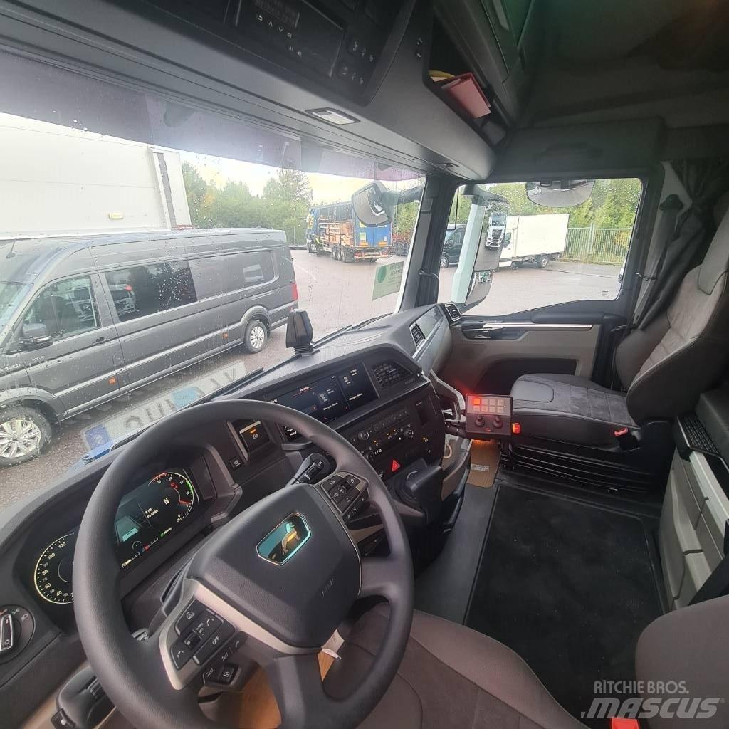 MAN TGX 35.510 8x4-4 شاحنات قلابة