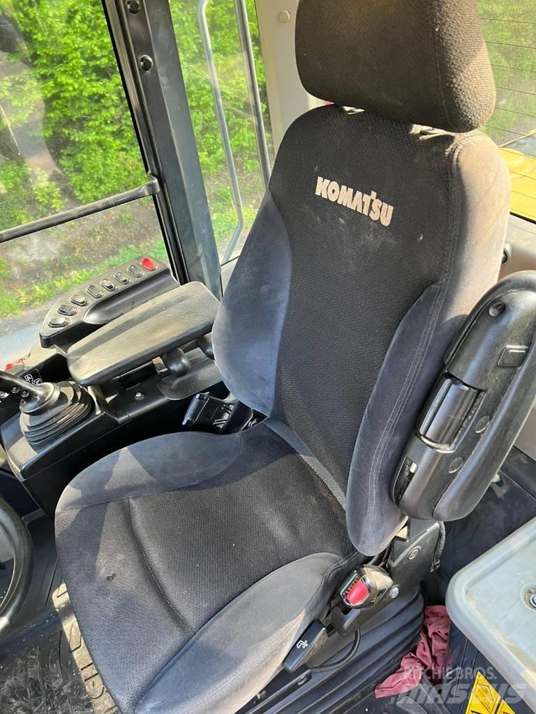 Komatsu WA 380-8 لوادر بعجل