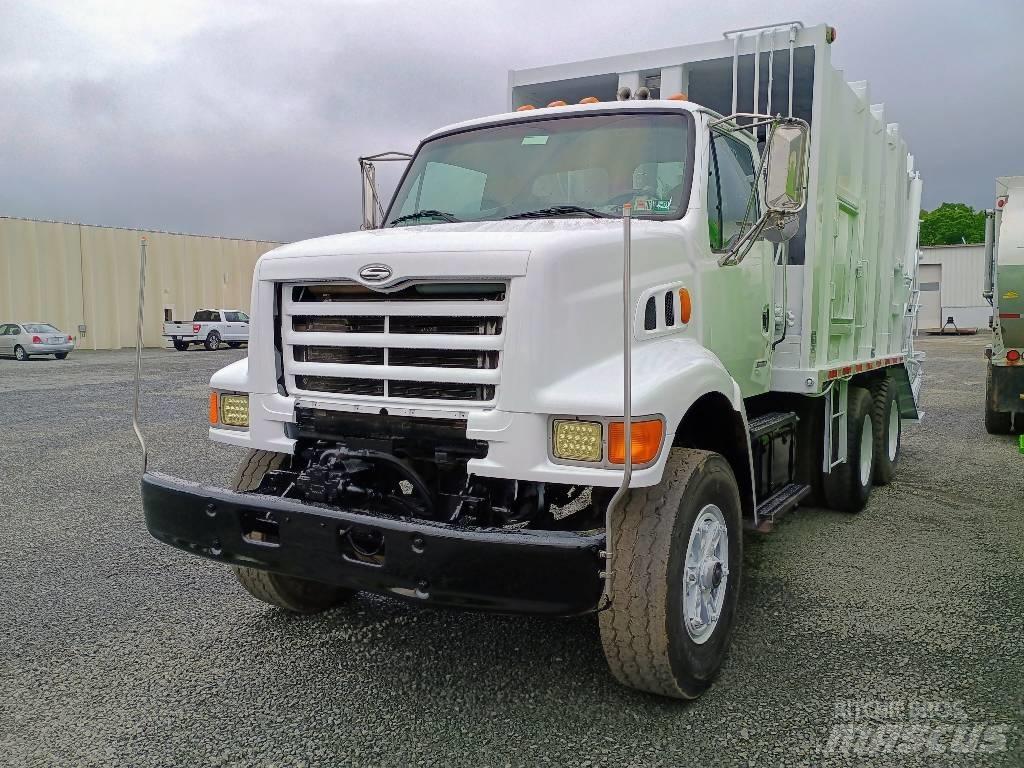 Sterling L7500 شاحنات المخلفات