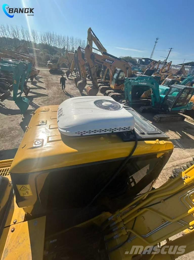 Komatsu PC 130 حفارات زحافة