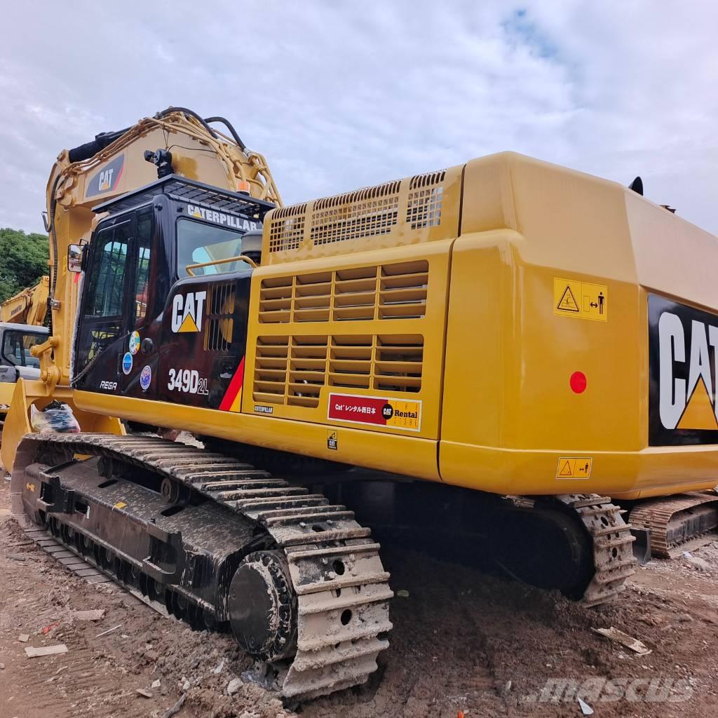 CAT 349 E حفارات زحافة