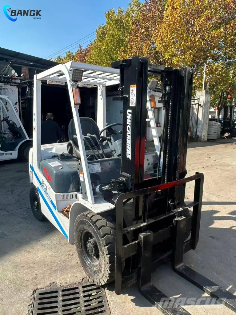 TCM FD20T3C شاحنات الديزل