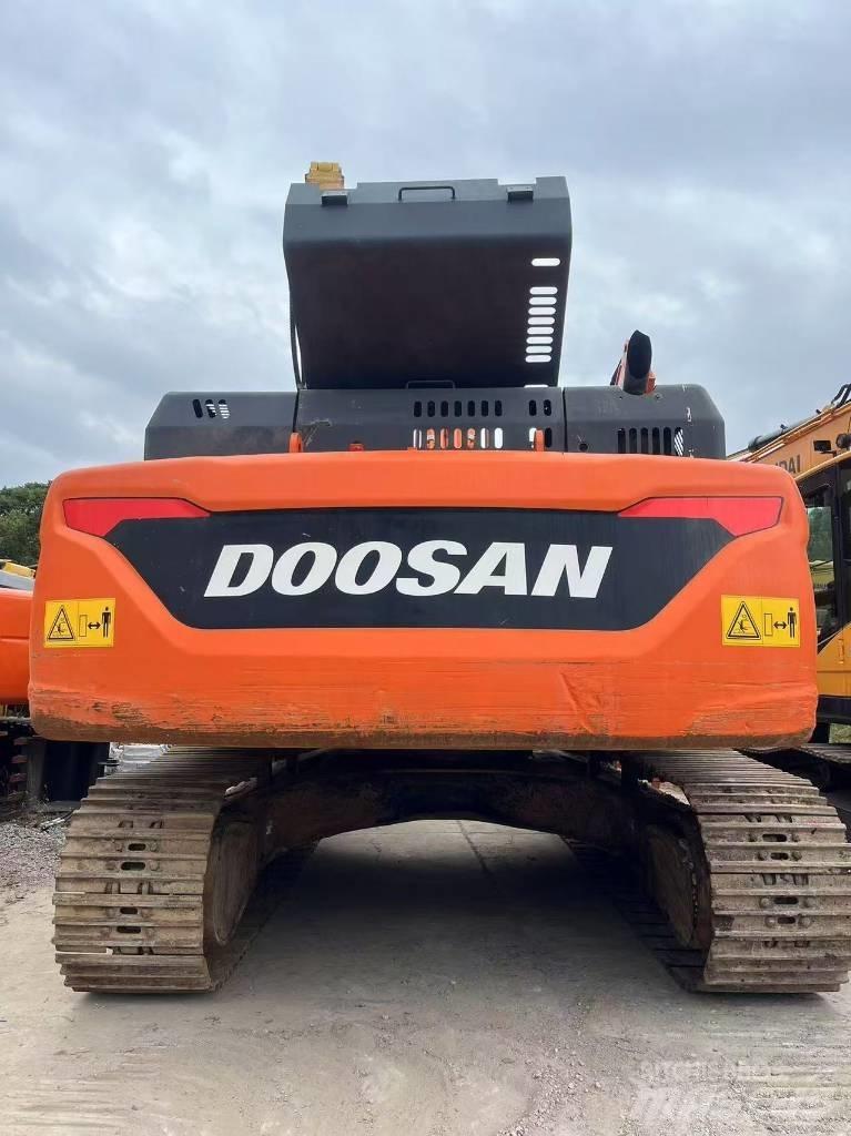 Doosan DX 300LC-9C حفارات زحافة